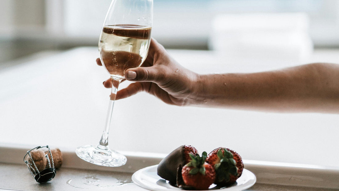 Viral Bottles vs. Timeless Classics: How to Choose the Right Drink for You?